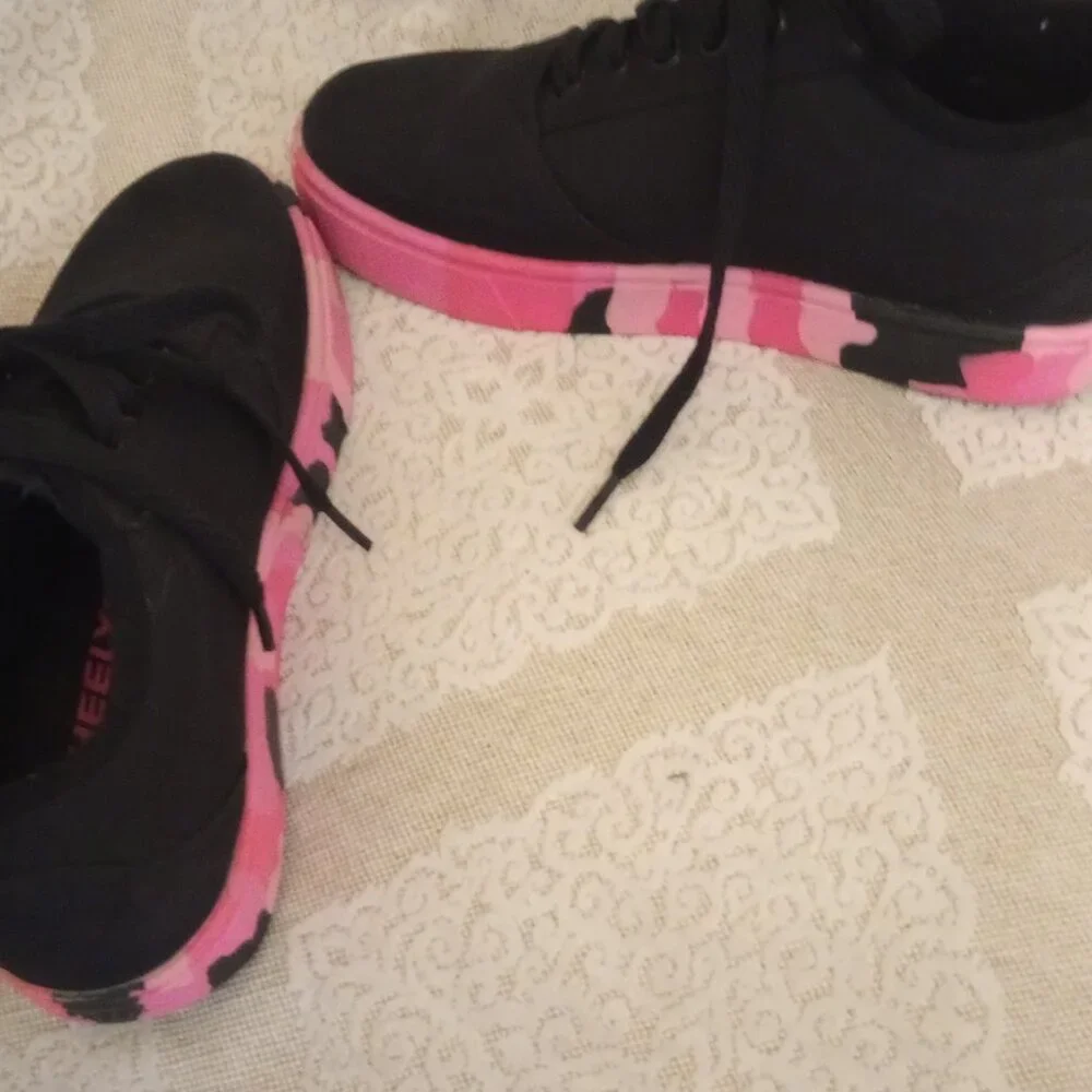 Heelys - Picture 2 of 4